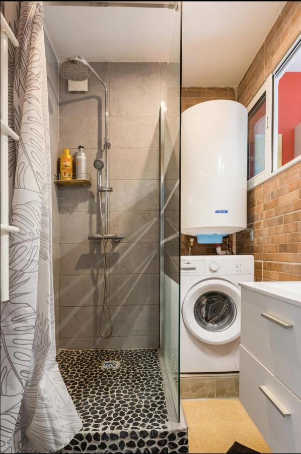 Appartement T2 A Africa, 30m2, Hypercentre Parking, Balcon à Valenciennes Extérieur photo
